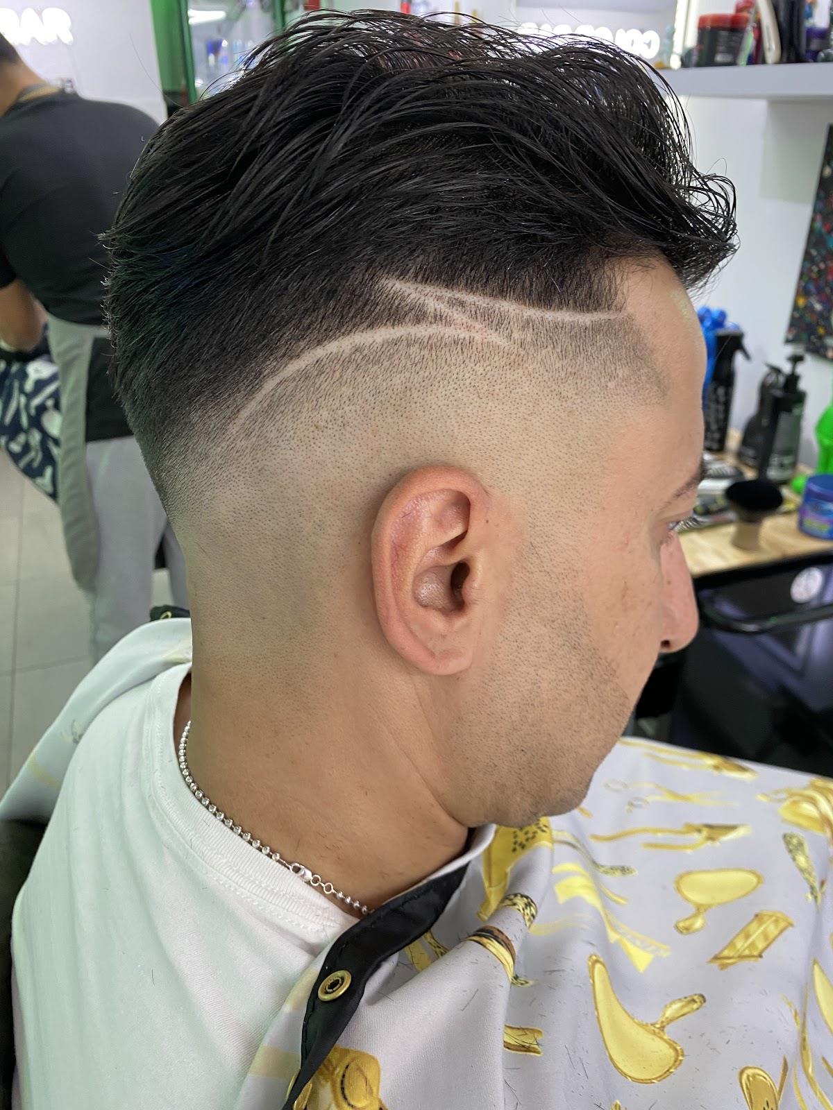 Corte con raya marcada